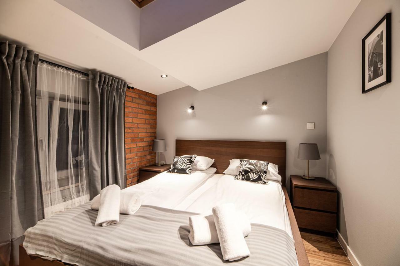 Lubomirskiego 23 Residence - Great Location, 10 Min To Main Square By Foot, Right Next To Main Rail And Bus Station Cracóvia Exterior foto