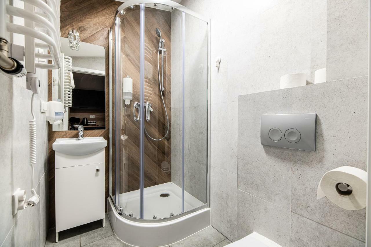 Lubomirskiego 23 Residence - Great Location, 10 Min To Main Square By Foot, Right Next To Main Rail And Bus Station Cracóvia Exterior foto