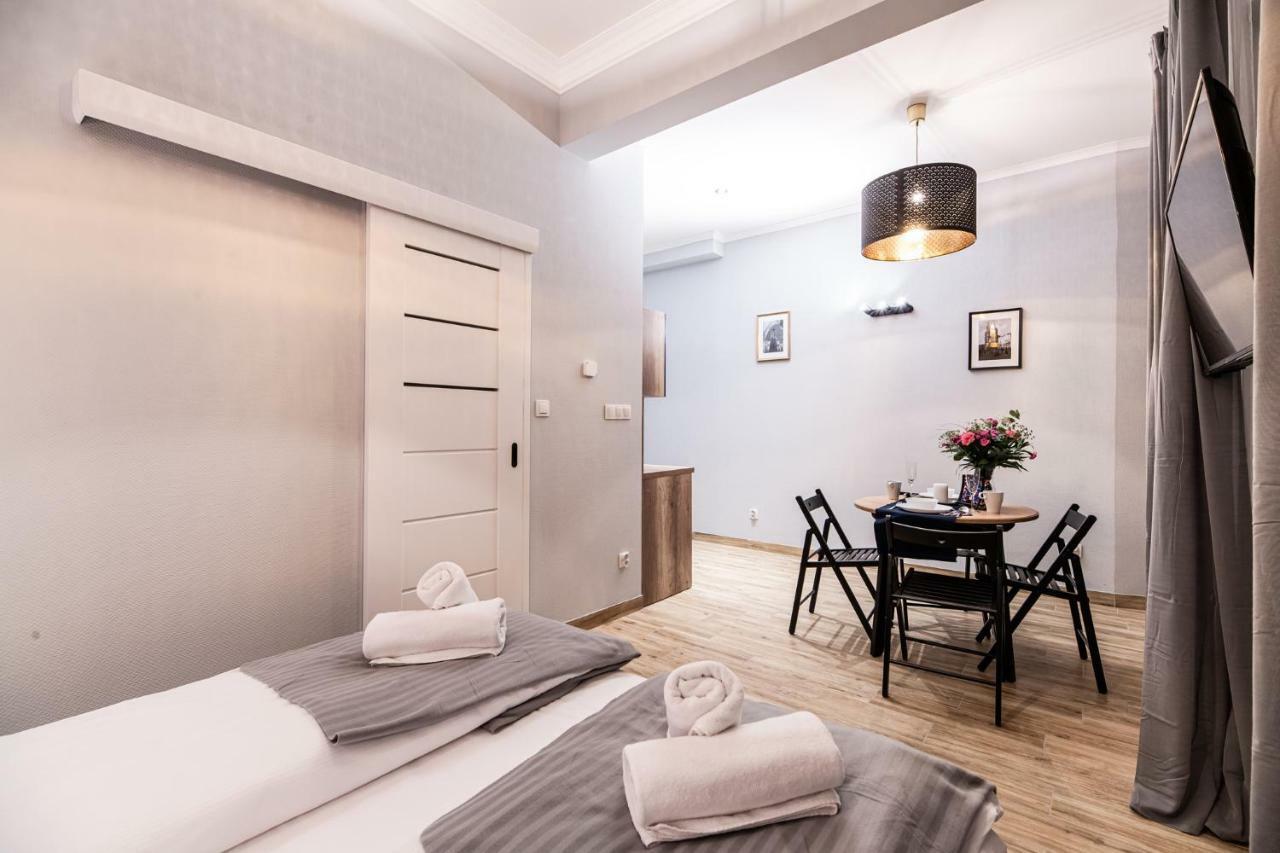 Lubomirskiego 23 Residence - Great Location, 10 Min To Main Square By Foot, Right Next To Main Rail And Bus Station Cracóvia Exterior foto
