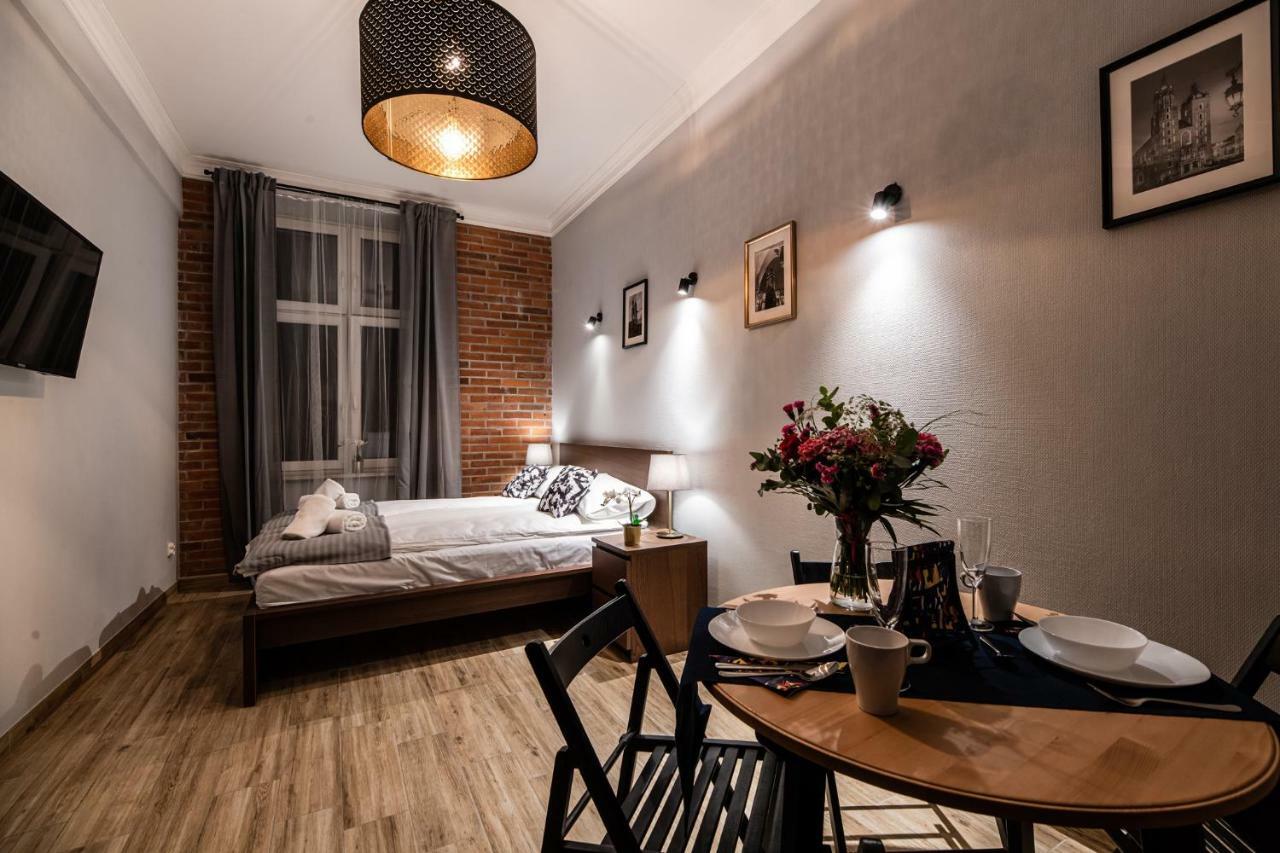 Lubomirskiego 23 Residence - Great Location, 10 Min To Main Square By Foot, Right Next To Main Rail And Bus Station Cracóvia Exterior foto
